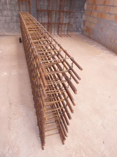 Pilar para construção 