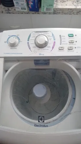 Maquina de lavar roupa com vazamento na hora da centrifugaçao electrolux 8kg