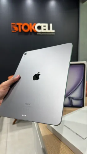 iPad Air 13 Pol. Chip M2 256gb Wi-Fi Seminovo Garantia Loja Física 