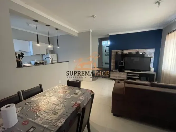 Casa sobrado de esquina à venda com 193m² - Condomínio Horto Florestal II