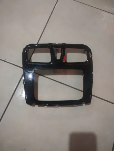 moldura Logan sandero 