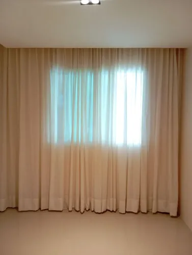 Instalação de cortinas e persianas