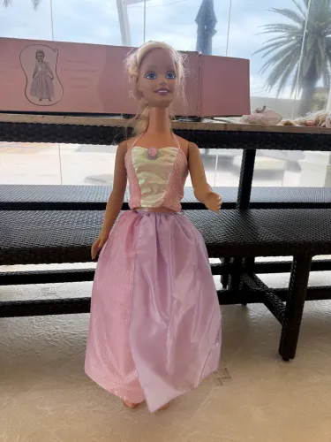 Barbie rapunzel 91 cm novinha