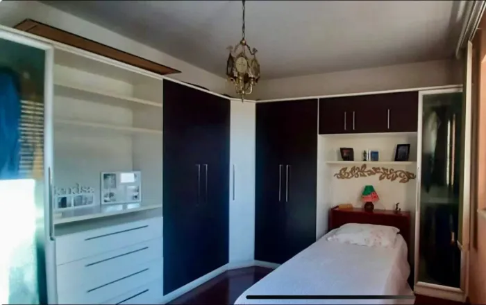 Guarda roupa de solteiro - de canto