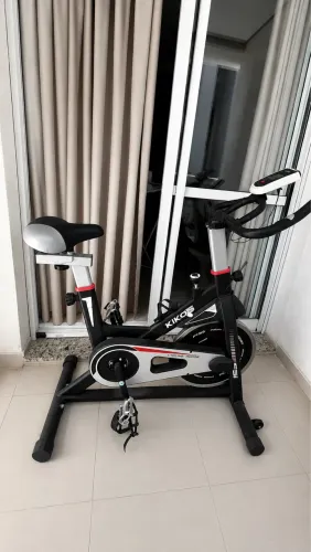 BICICLETA SPINNING KIKOS F5I RODA DE INÉRCIA 10KG
