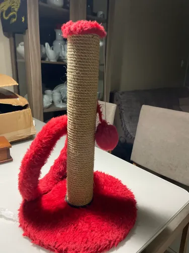 Arranhador de gato novo