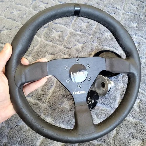 Volante LOTSE com saque rapido + cubo completo