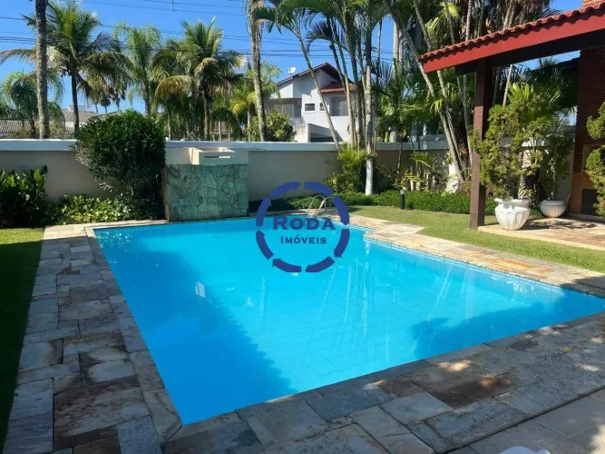 Belíssima casa no Jardim Acapulco, 600m² área