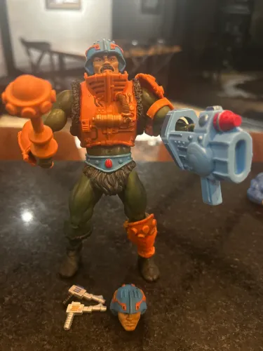 MOTUC MENTOR MAN AT ARMS COM ACESSÓRIOS EXTRAS LOOSE