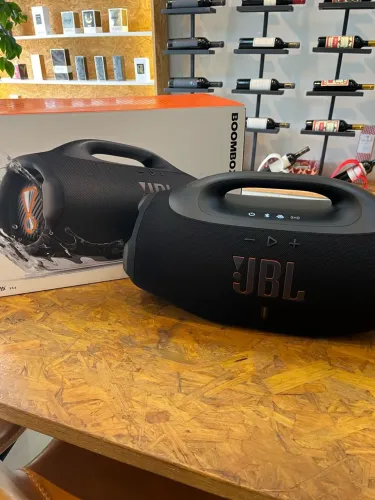 JBL Boombox 3 