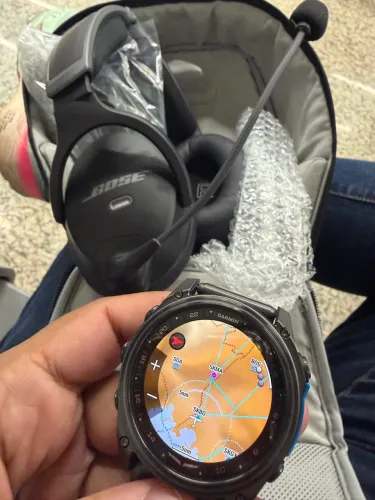 Relógio Garmin D2 Mach 2 51mm pulseira Titânio com tela Touch