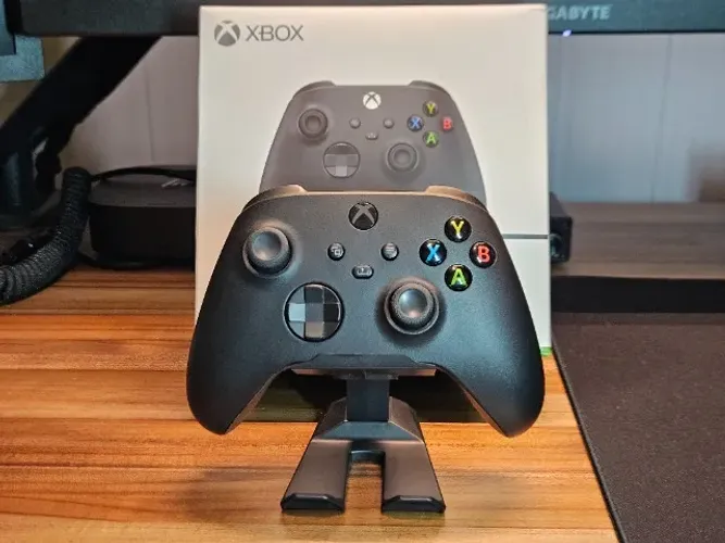 Controle Xbox One Series S/X + Kit Bateria + Dongle