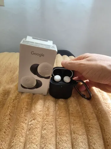 Google Pixel Buds Pro 2 na cor Porcelain 