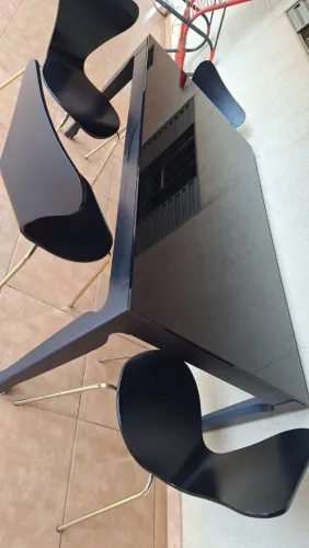 MESA GRANDE com 4 CADEIRAS