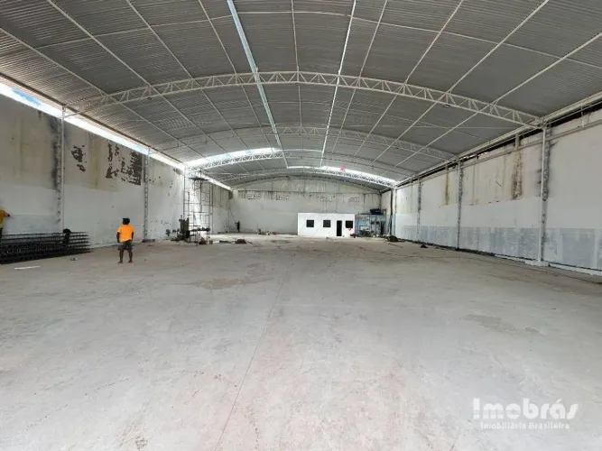 Galpão para alugar, 880 m² por R$ 12.124,00/mês - Pedras - Fortaleza/CE