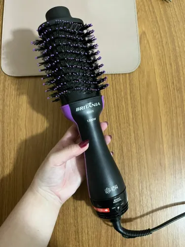Escova Secadora Britânia 4 em 1 Bes35 1300W Preto Bivolt - USADA 1 VEZ