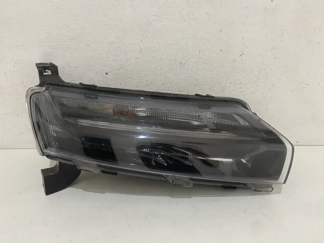 Farol Renault Kwid 2021 2022 2023 2025 2025 Lado Direito (Original)