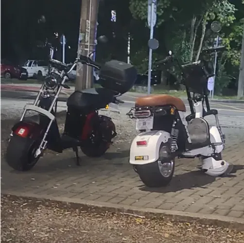 SCOOTER ELETRICA X-11 LINDISSIMA!!! 1000X,60V,LITIO,NFC, ALARME, TRAVA, SOM BT, MARCHA RE