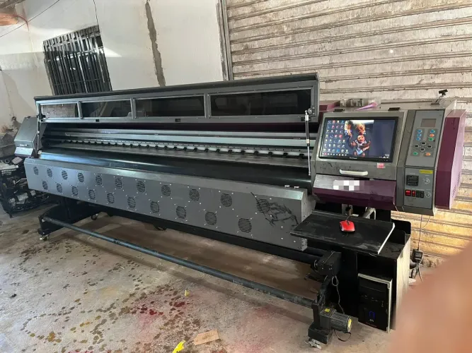 Vende-se Plotter 3,20mts Eco-solvente