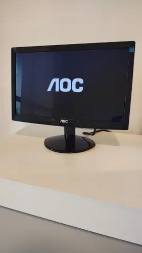 Monitor AOC E1621SWB - Oportunidade!