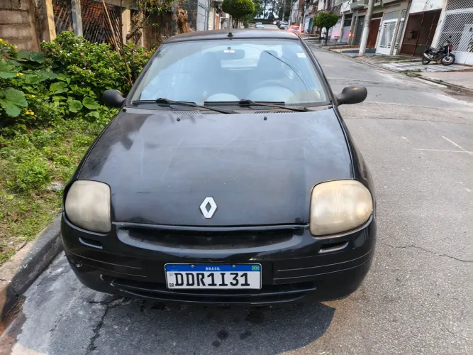 Renault Clio RN/ Expression 1.6 16V 5P 2001