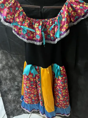 Vestido Junino - Tamanho U, nunca usado