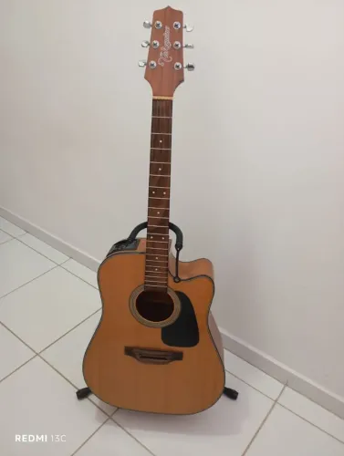 Violão Takamine