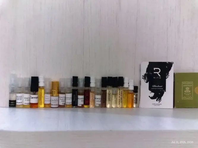 Kit com 23 Amostras de Perfumes Importados e de Nicho (Originais)