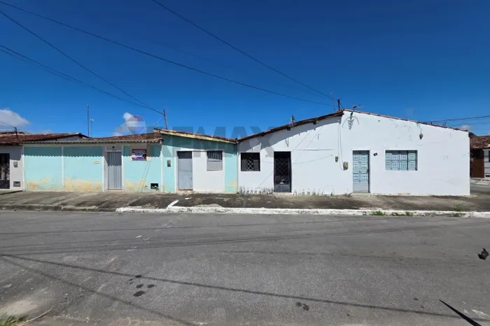 7 Casas à Venda pelo Preço de uma, próximo a feirinha do Tabuleiro
