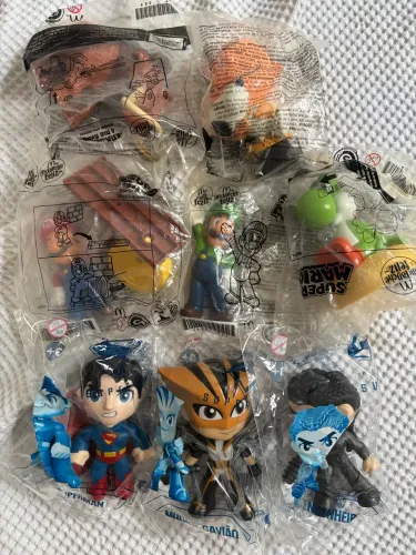 Brinquedos BK e McDonalds