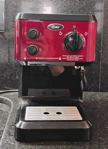 Cafeteira expresso Oster