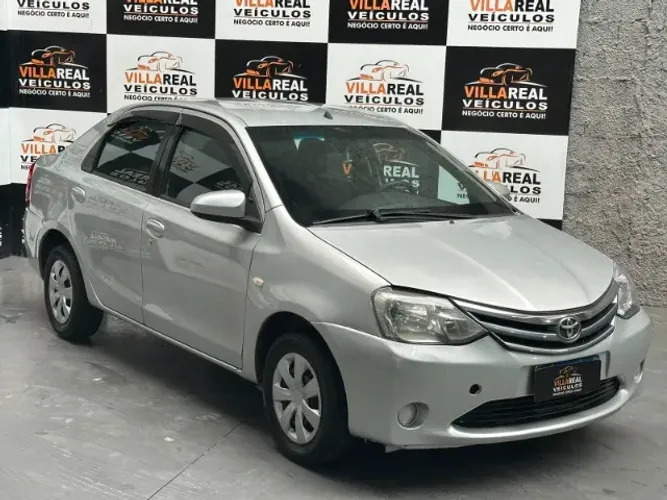 Toyota Etios XS Sedan 1.5 Flex 16V 4P Mec. 2014