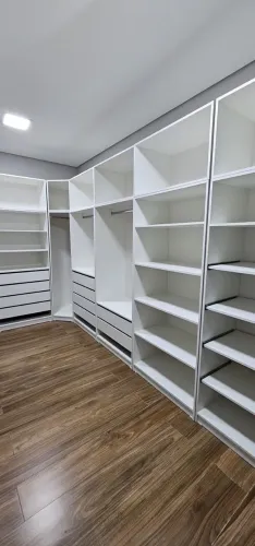 Closet em MDF em L Faça seu orçamento 
