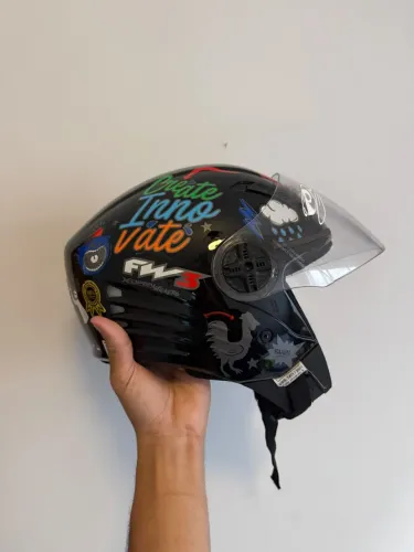 Capacete fw3 semi novo