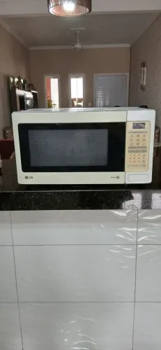 Micro-ondas LG 28 litros