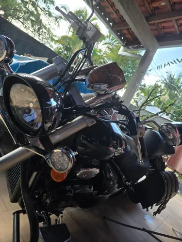 Moto Suzuki Boulevard