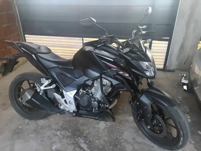 Cb300 ano 2024/2025