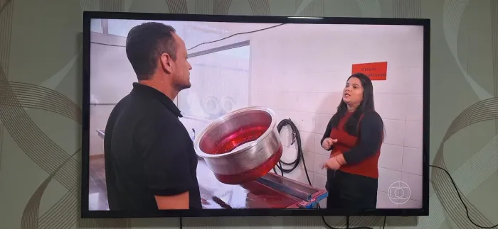 Tv Samsung smart 40 plogadas