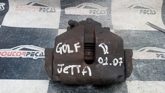 Pinça Dianteira Direita Golf Jetta 01 a 07 