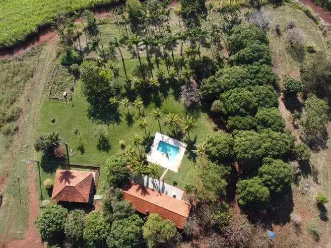 FAZENDA LINDÍSSIMA EM PORECATU -PR- 150 alqueires- R$ 300.000 o alqueire
