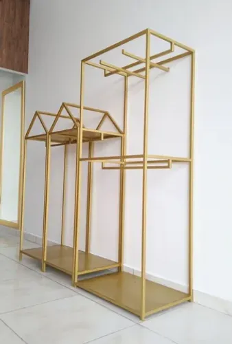 Móveis em metal e madeira ( mdf e pinos