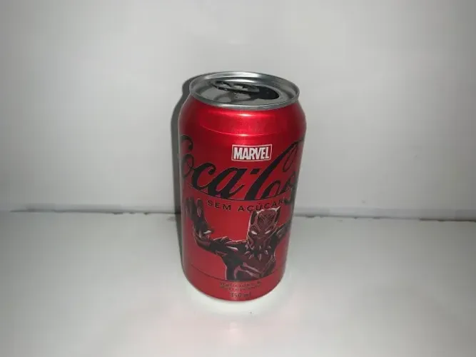 Lata: Coleção Marvel Coca Cola Pantera Negra - Higienizada