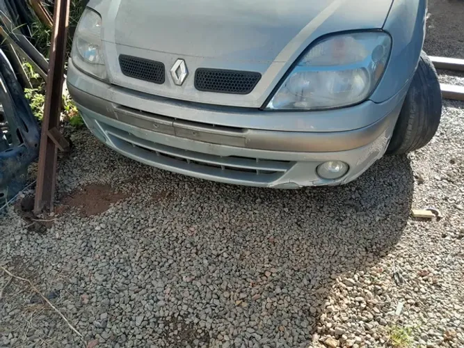 Parachoque dianteiro com milhas Renault scenic 
