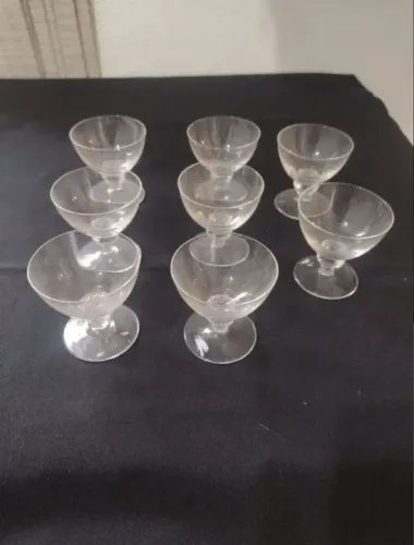 Jogo de taças de cristal para licor