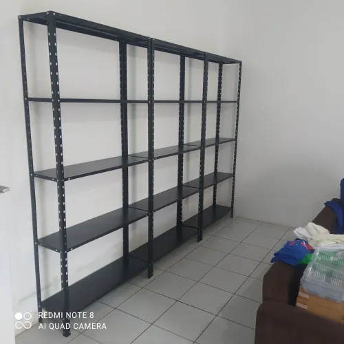 Estante em aço 