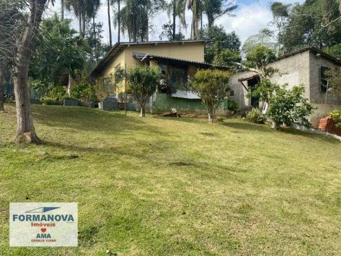 Casa com 2 quartos sendo 1 suíte à venda na Granja Viana