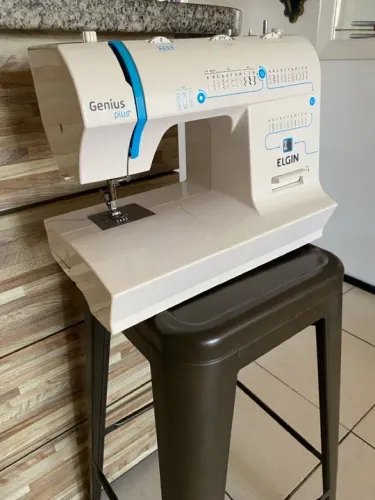 Máquina de costura
