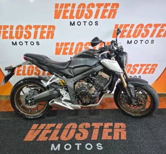 Honda CB 650R ABS - 2023 | 9.695 KM