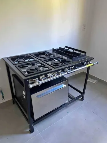 Fogão industrial 30x30 5 bocas com forno - Marcos 