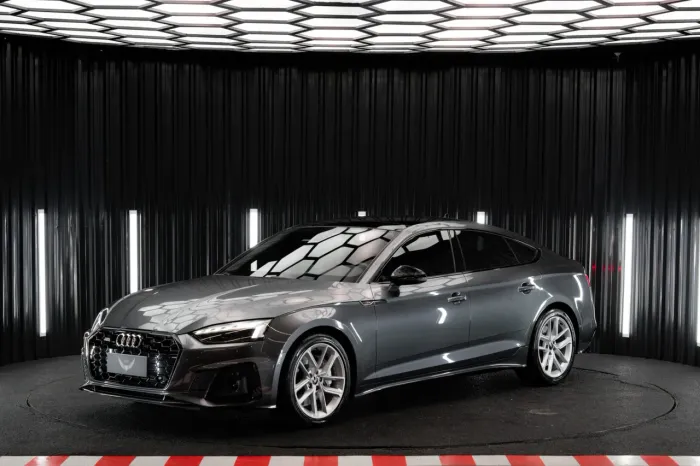 Audi A5 Sportb.perfor.black 2.0 TFSI S-tronic 2021